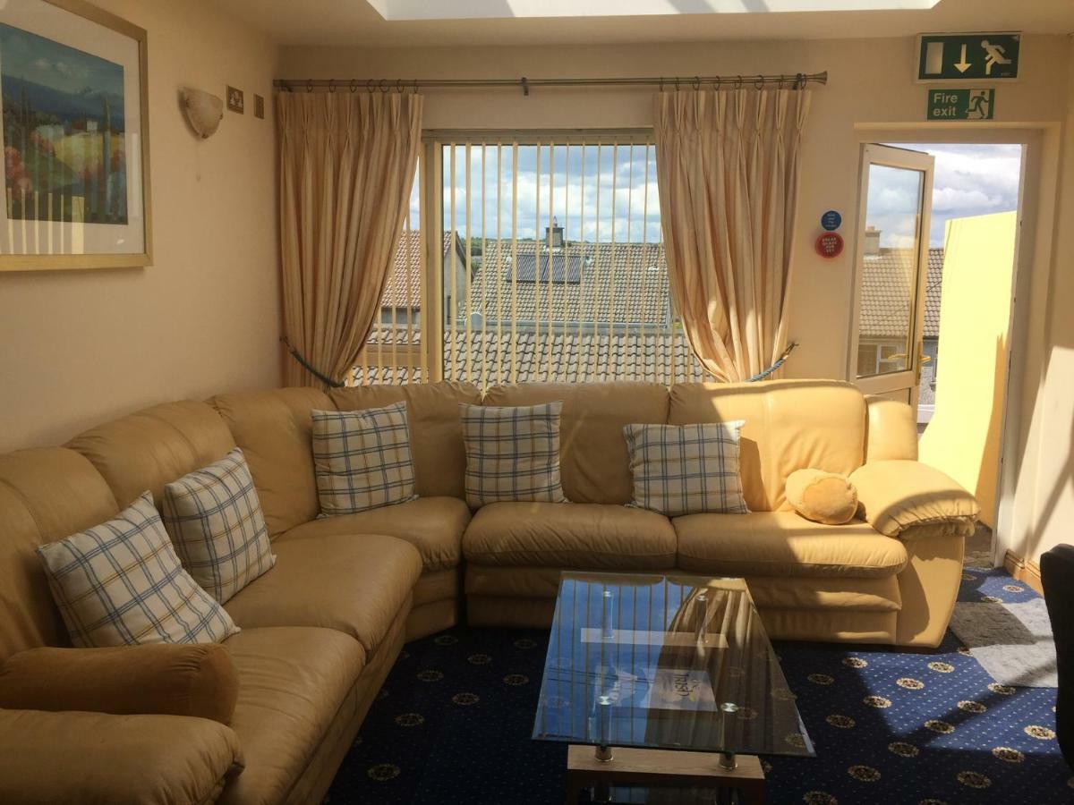 Teach Na Coiribe B&B Castlegar Экстерьер фото